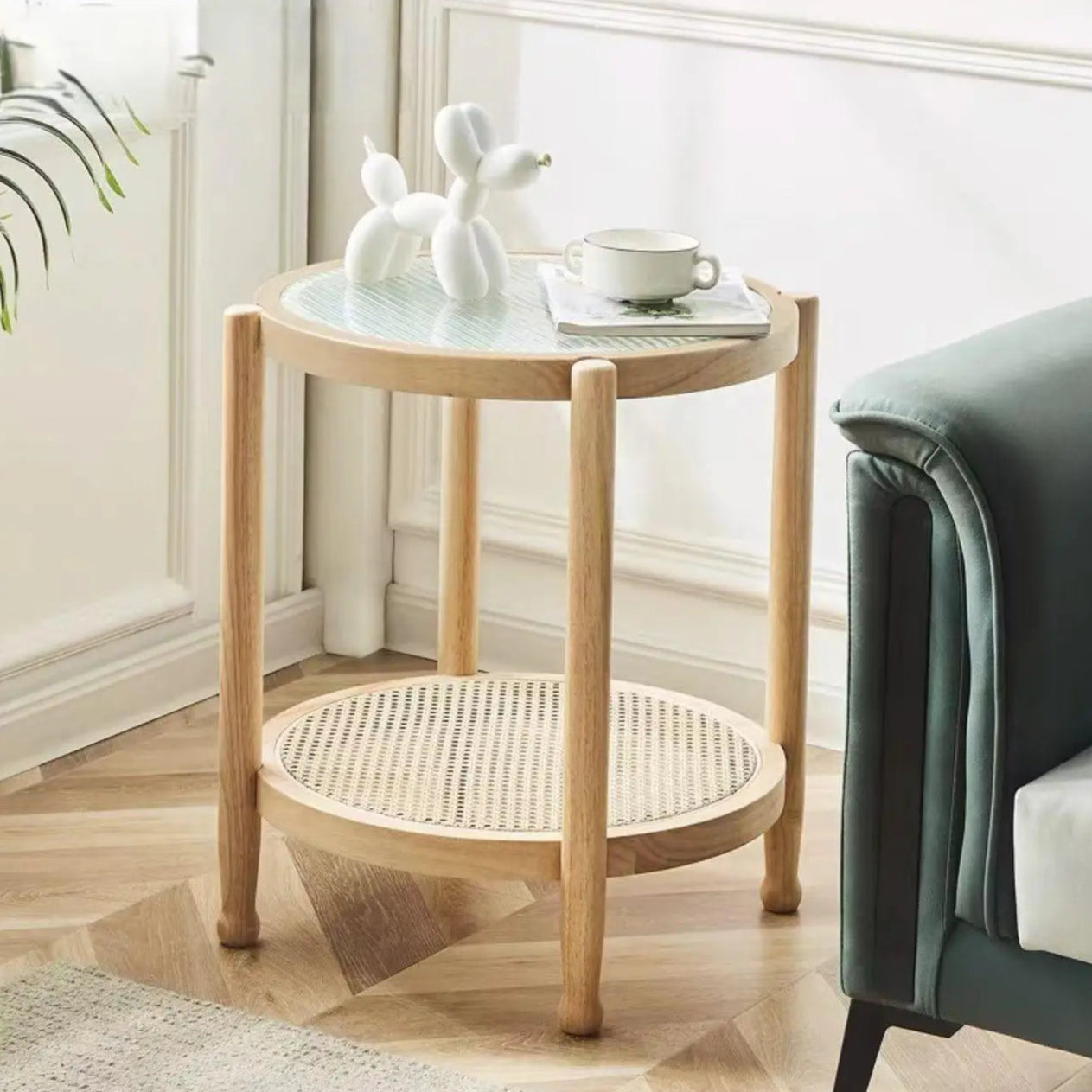 Runt Rottingbord med Glasskiva i Massivträ